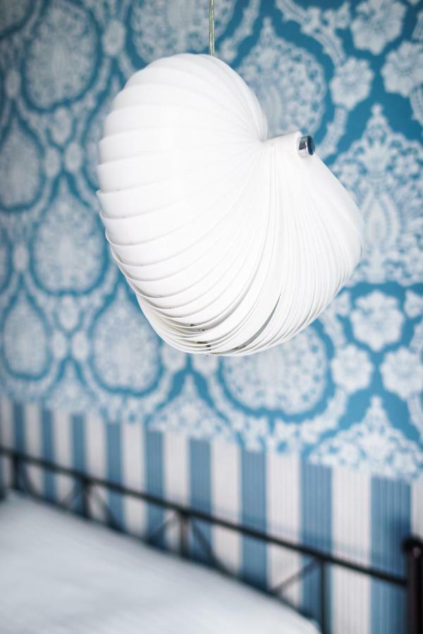Stylish Apartment With A Balcony Overlooking The Park オデッサ エクステリア 写真